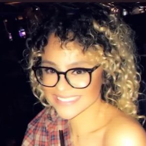 Meet your Posher, Krystal